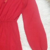 КРАСИВА червена рокля шифон с подплата и с остро деколте с връзки от метално синджирче, снимка 5 - Рокли - 42322405