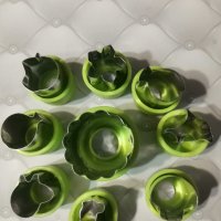 9 бр малки дълбоки метални резци форми пепа пиг за плодове зеленчуци тесто шишчета хапки декорация, снимка 5 - Форми - 35154345