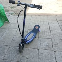 Razor Scooters-E100 Детска електрическа тротинетка, снимка 1 - Други спортове - 42482815