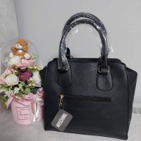 Луксозна чанта Moschino  код SG263, снимка 3 - Чанти - 39401346