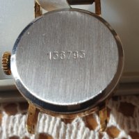 Механичен работещ часовник Луч СССР в оригиналната кутийка, снимка 4 - Антикварни и старинни предмети - 39658014