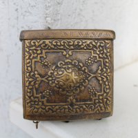 Паласка бронз , снимка 1 - Антикварни и старинни предмети - 31258158