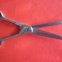 Уникална фризьорска ножица ножици Солинген, снимка 1 - Фризьорски принадлежности - 31781775