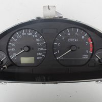Километраж, оборотомер Митсубиши каризма 1.8гди 01г Mitsubishi carisma 1.8gdi 2001, снимка 1 - Части - 44387946