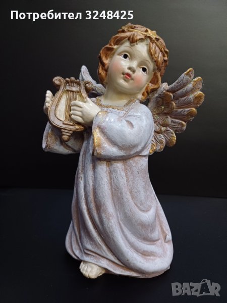 Висок виолетов ангел от висококачествен полирезин, снимка 1