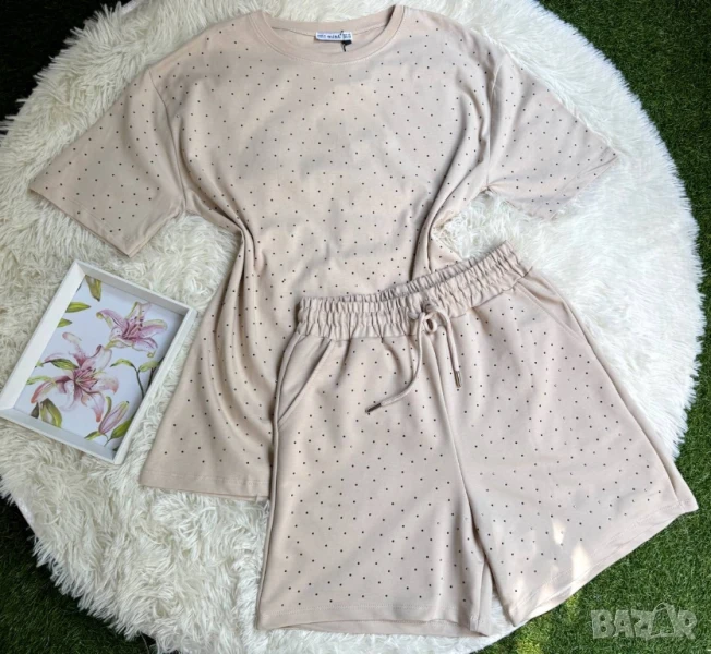 дамски екипи , снимка 1