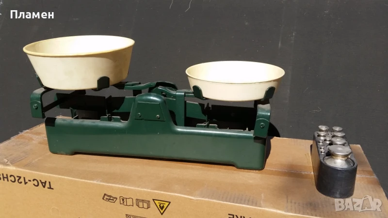 Търговски кантар - везна с теглилки, снимка 1