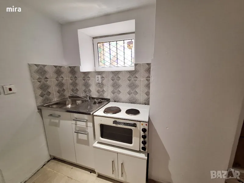 Обзаведена стая в Центъра до метро Опълченска. След осн. рем. с нови меб, снимка 1