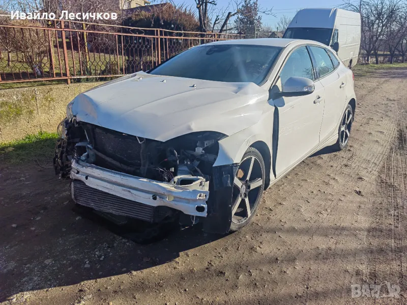 Volvo v40 d2 на части, снимка 1