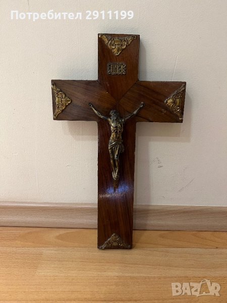 Дървен кръст с разпятие, снимка 1