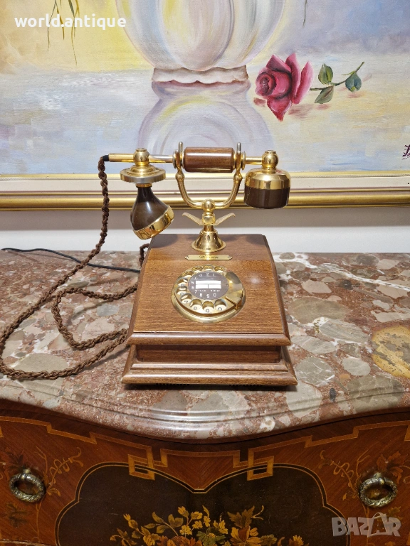 Прекрасен антикварен френски дървен телефон Lyon, снимка 1