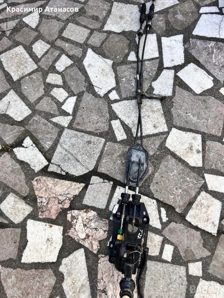 112102401. Жила скорости механизъм за Тойота Авенсис T27 седан. 112102398, снимка 1