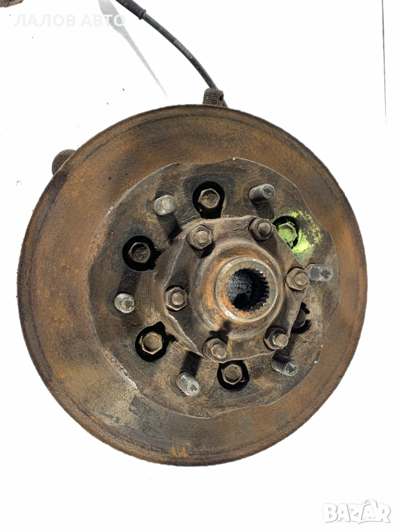 Преден ляв шенкел главина Нисан Терано 2 3.0TDI Preden lqv shenkel glavina Nissan Terrano II Facelif, снимка 1