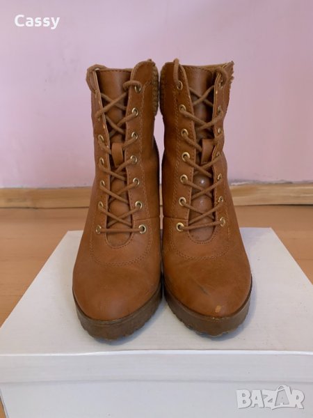 Кожени боти с дебел ток Bershka, снимка 1