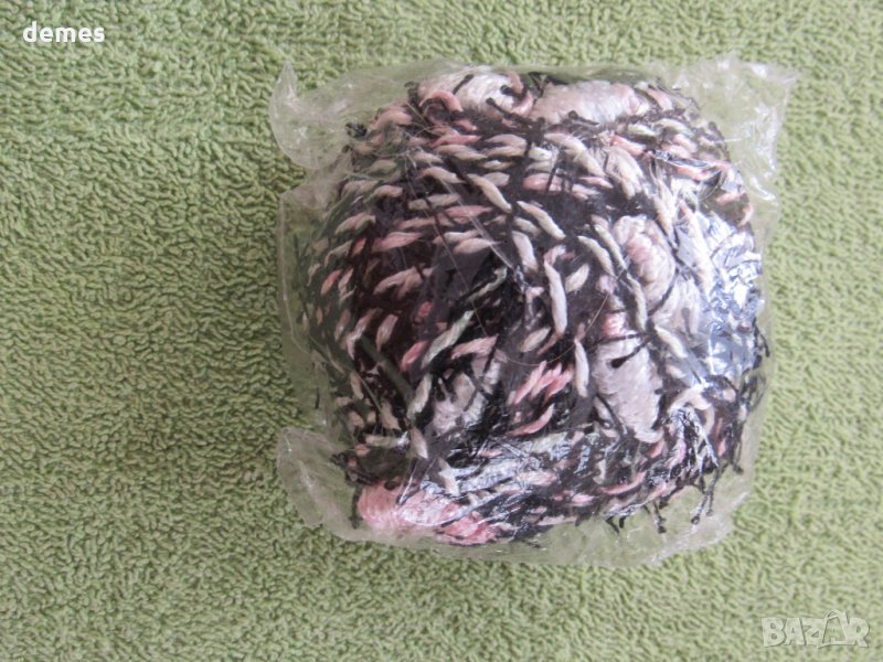  Прежда за декорации черно, резеда зелено и розово, снимка 1