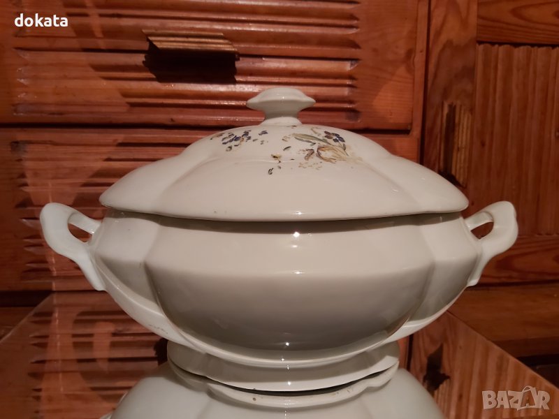 Стар порцеланов супник от соца., снимка 1