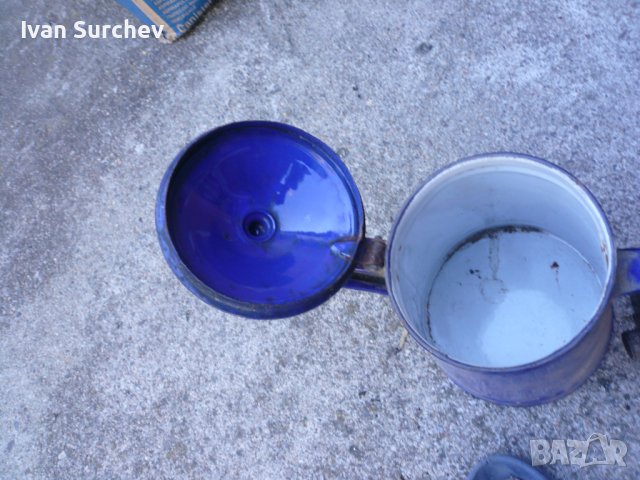 ЕМАЛИРАНА КАНА СЪС КАПАК ЗА ТОПЛА ВОДА ОТ СОЦА 2,5 ЛИТРА, снимка 13 - Антикварни и старинни предмети - 42643527