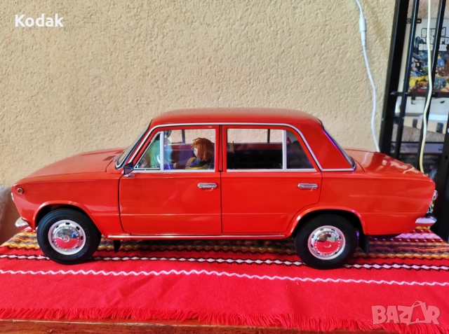 Жигули мащаб 1/8 HACHETTE, снимка 8 - Колекции - 52929027