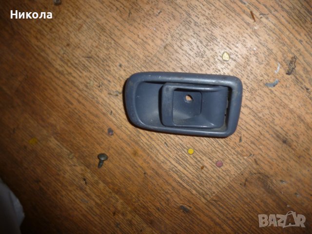 Вътрепна дясна  дръжка за врата Дайхатсу Териос 