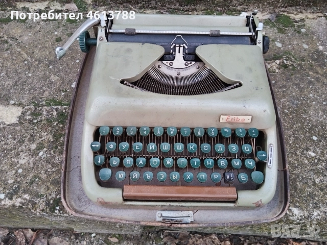 Стара пишеща машина Ерика, снимка 2 - Антикварни и старинни предмети - 52929638
