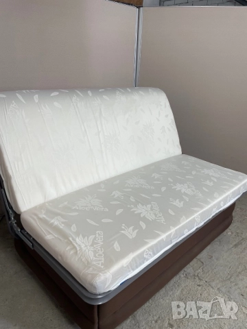 Прав разтегателен диван с опция сън в много добро състояние , снимка 3 - Дивани и мека мебел - 51838523