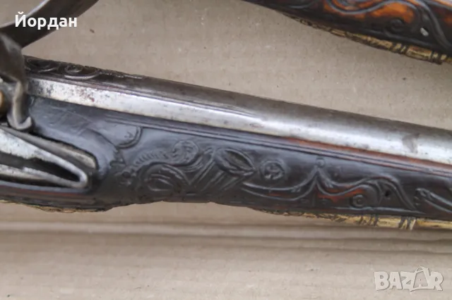 Чифт кремъчни пистолети със сребърен обков и набивка, снимка 4 - Колекции - 49496955