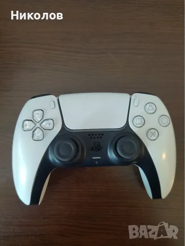 Продавам оригинален джойстик за Playstation 5 (PS5)