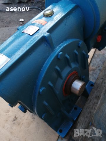 Червячен редуктор , снимка 3 - Други машини и части - 42498563