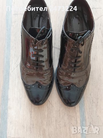 Няколко чифта пролетно-есенни обувки