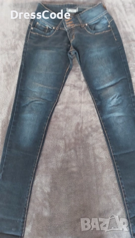 Дамски дънки-ZARA,BERSHKA,NEXT и други, снимка 4 - Дънки - 52688375