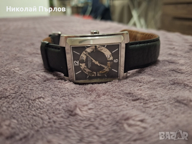 Продавам часовник автоматичен