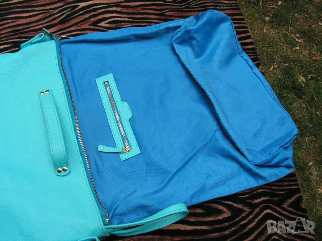 Нова, практична, дамска чанта, снимка 15 - Чанти - 51513373