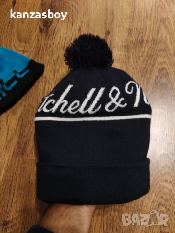 mitchell and ness - зимна фенска шапка КАТО НОВА , снимка 7 - Шапки - 52828484