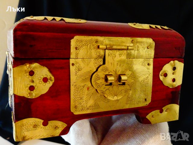 Луксозна кутия за бижута с нефрит и месингов обков. , снимка 8 - Антикварни и старинни предмети - 30563569