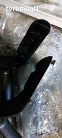 оригинална стойка MAZ640055 за телевизор LG модел ,32LB561B, снимка 2 - Стойки, 3D очила, аксесоари - 38083414