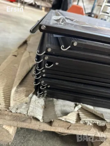 Оригинални Прозорци за Knaus  С размер 1000х530 (чисто нови) Цена за брой 550.00 лева, снимка 2 - Къмпинг мебели - 48225092