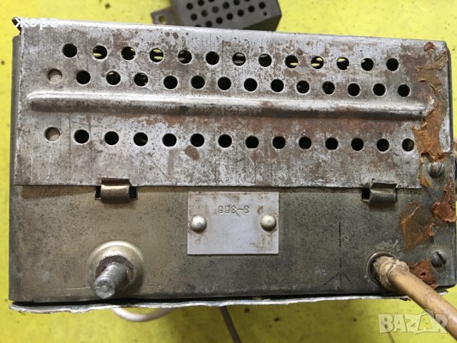 Старо радио за ретро автомобил, снимка 2 - Части - 37302564