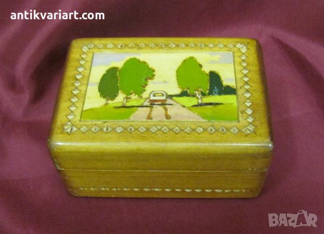 50-те Дървена Кутия за Бижута, снимка 1 - Антикварни и старинни предмети - 31860108