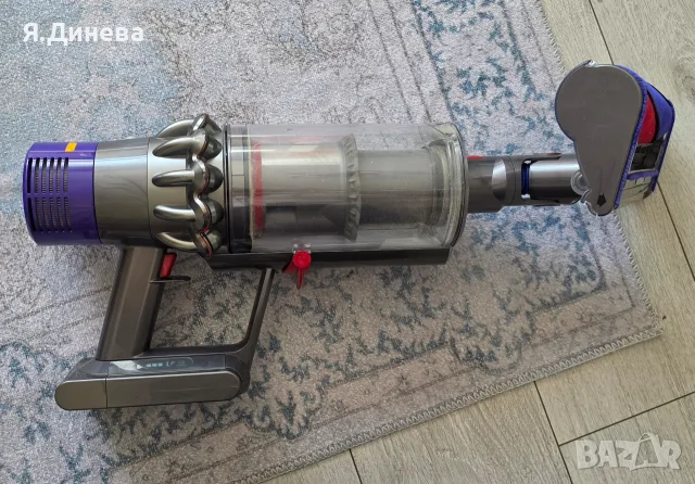 Прахосмукачка Dyson SV12
