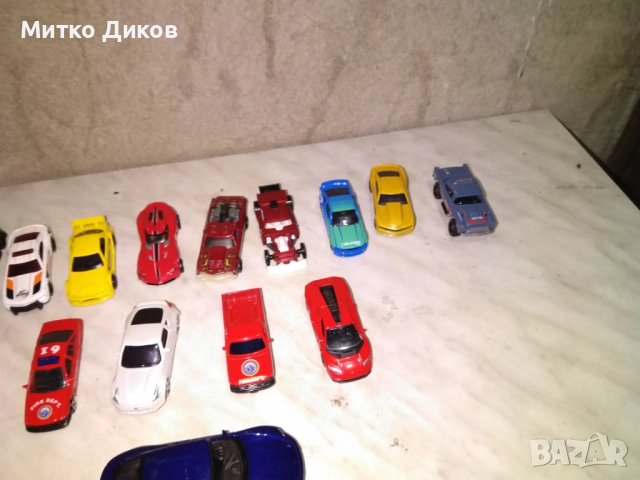 Метални колекционерски колички 16 бр Hotwheels-10бр.Bburago-1бр-Maisto-2бр-Welly-3бр., снимка 4 - Колекции - 51584647