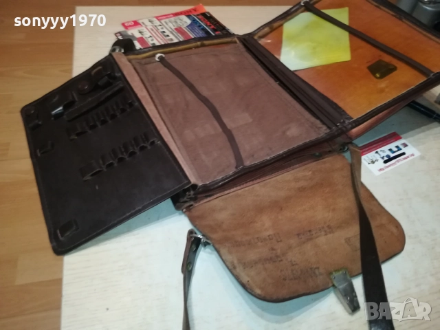 СТАРА КОЖЕНА ЧАНТА-РЕЛИКВА ОТ СОЦА 0709251047, снимка 12 - Антикварни и старинни предмети - 51630976