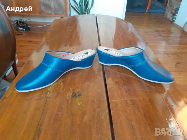 Стари дамски чехли Младост, снимка 2 - Други ценни предмети - 31456442