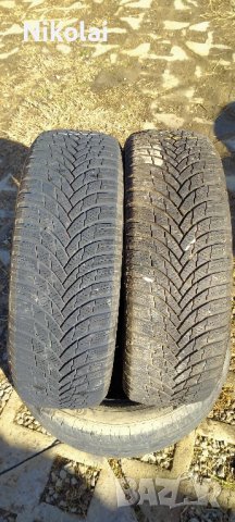2бр зимни гуми 215/60R17 Firestone, снимка 1 - Гуми и джанти - 44168491