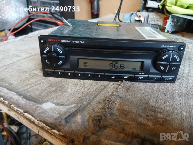 Оригинално радио за seat ibiza 2001 г.