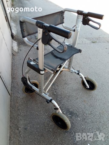 Инвалидна АЛУМИНИЕВА количка ролатор, проходилка, за хора в тежко положение,под наем или продажба, снимка 16 - Инвалидни колички - 21370773