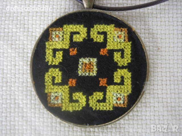 Бродирани бижута с шевици 1, снимка 7 - Колиета, медальони, синджири - 28531100