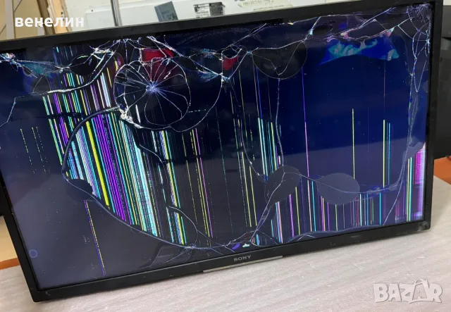 715GB718-P01-000-0H2S  715GB660-MOE-000-004K Sony KD-32W800