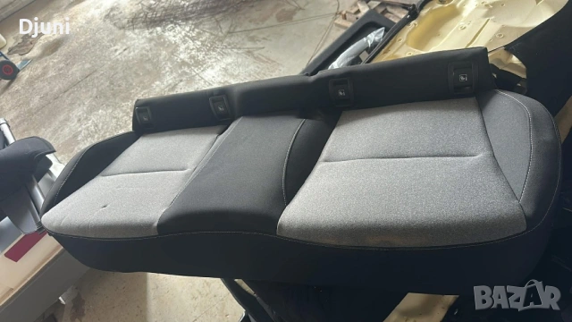 Задни седалки и задна кора Renault Clio 5, снимка 2 - Части - 54043484