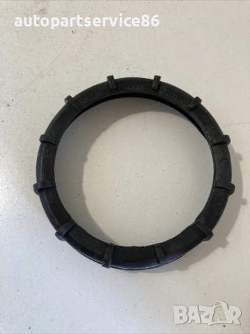 Заключваща гайка за горивна помпа 270 CDI за Mercedes Clk W209 (2005) 1250759