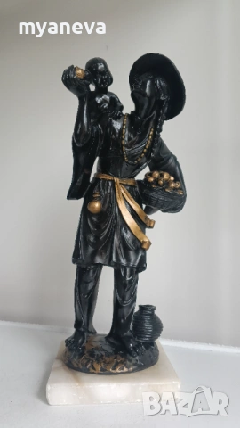 Азиатска статуетка в традиционен етно стил, символ на майчина обич, грижовност и изобилие. , снимка 7 - Статуетки - 54175991